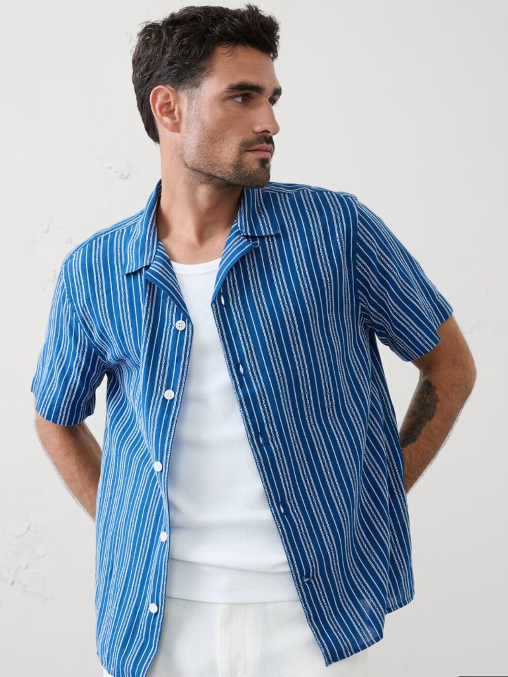 Banana Republic resort shirt (men's medium)